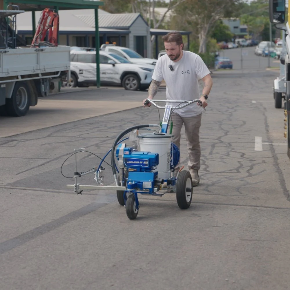 GRACO LineLazer ES 500 Battery-Powered Airless Line Striper - Image 10